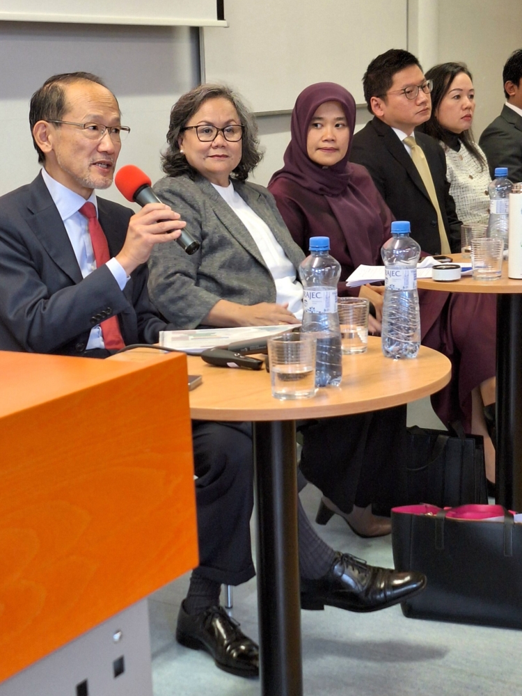 Z diskuse s velvyslanci zemí ASEAN a Japonska v rámci Inovačního týdne na FMV