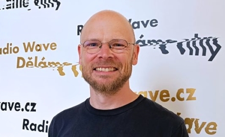 Rozhovor Jakuba Otčenáška pro Radio Wave